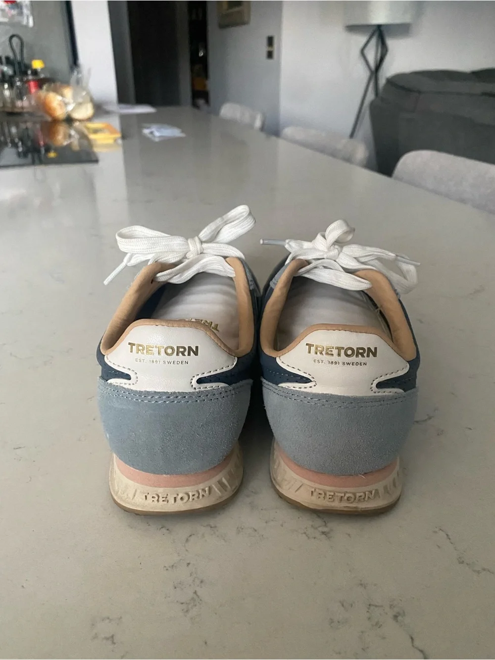 Winen’s Tretorn size 7 Casual Suede Sneakers - Blue/Gray/White